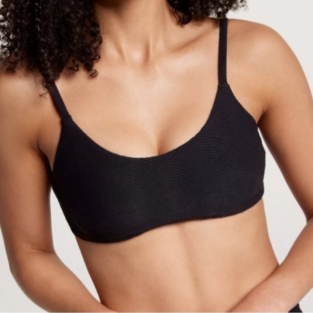 CALIA by Carrie Underwood Black waves tie back Swim top